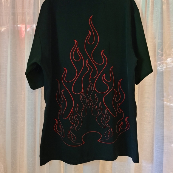 C-TWO Lady of Flames button down shirt - Picture 2 of 5